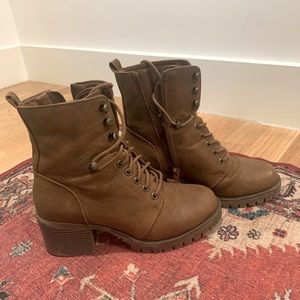 Universal Thread Heeled Combat Boot
